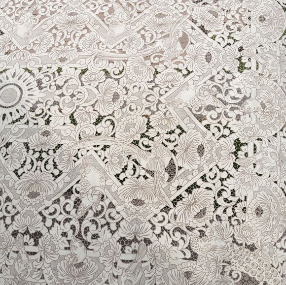 Maderia Tablecloth Birds Peacocks Cutwork - Picture 7 of 16